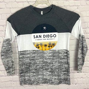 TeeMax Men's Gray Long Sleeve and Crewneck Graph Tee. Size: Medium